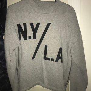 Sweatshirt